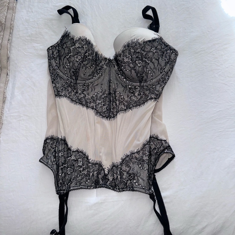 Victoria’s Secret Lingerie Corset Size 34B